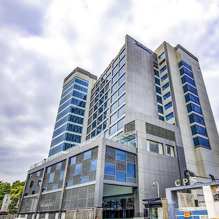 Radisson Blu Gorakhpur Hotel Ngoại thất bức ảnh