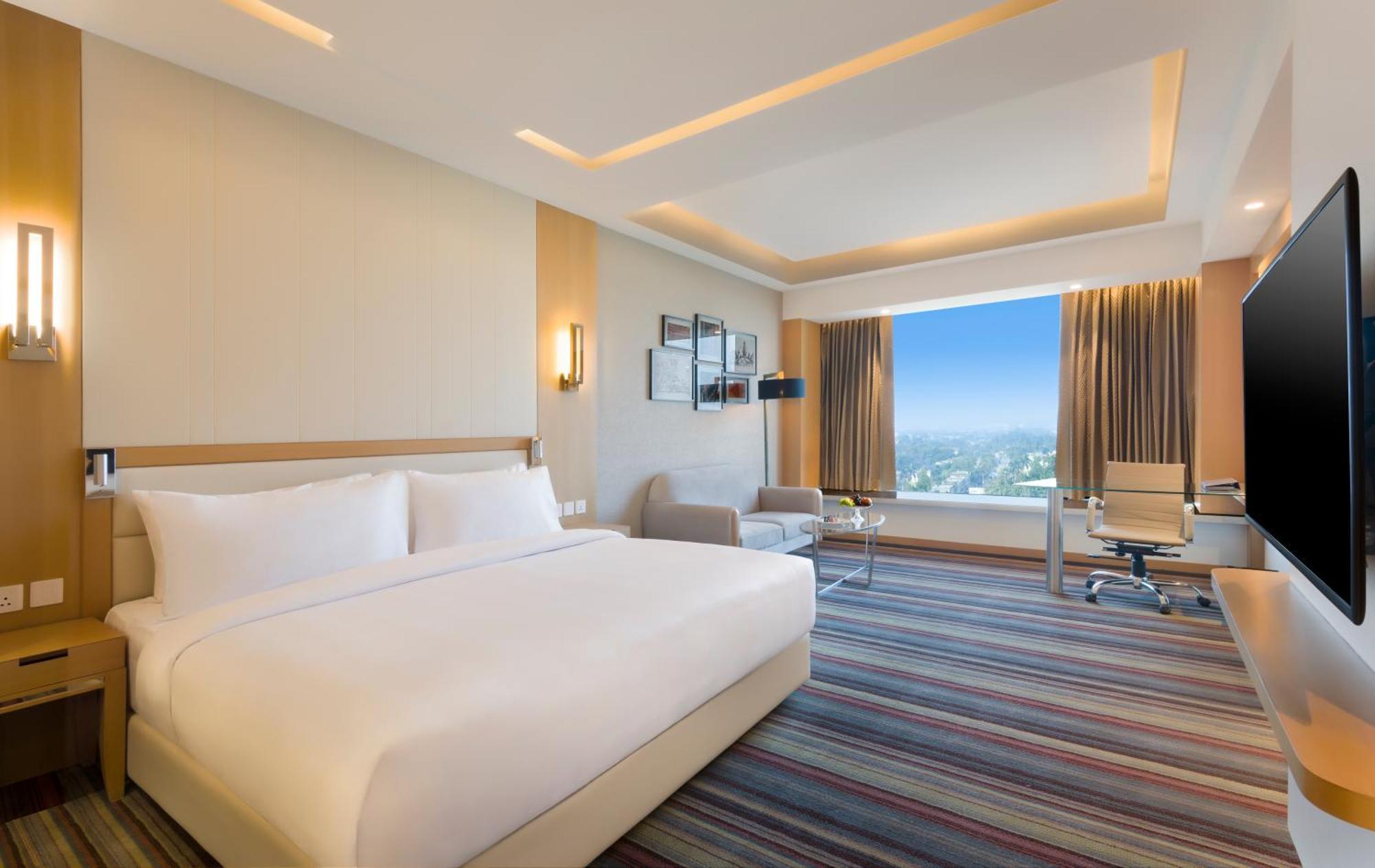 Radisson Blu Gorakhpur Hotel Ngoại thất bức ảnh