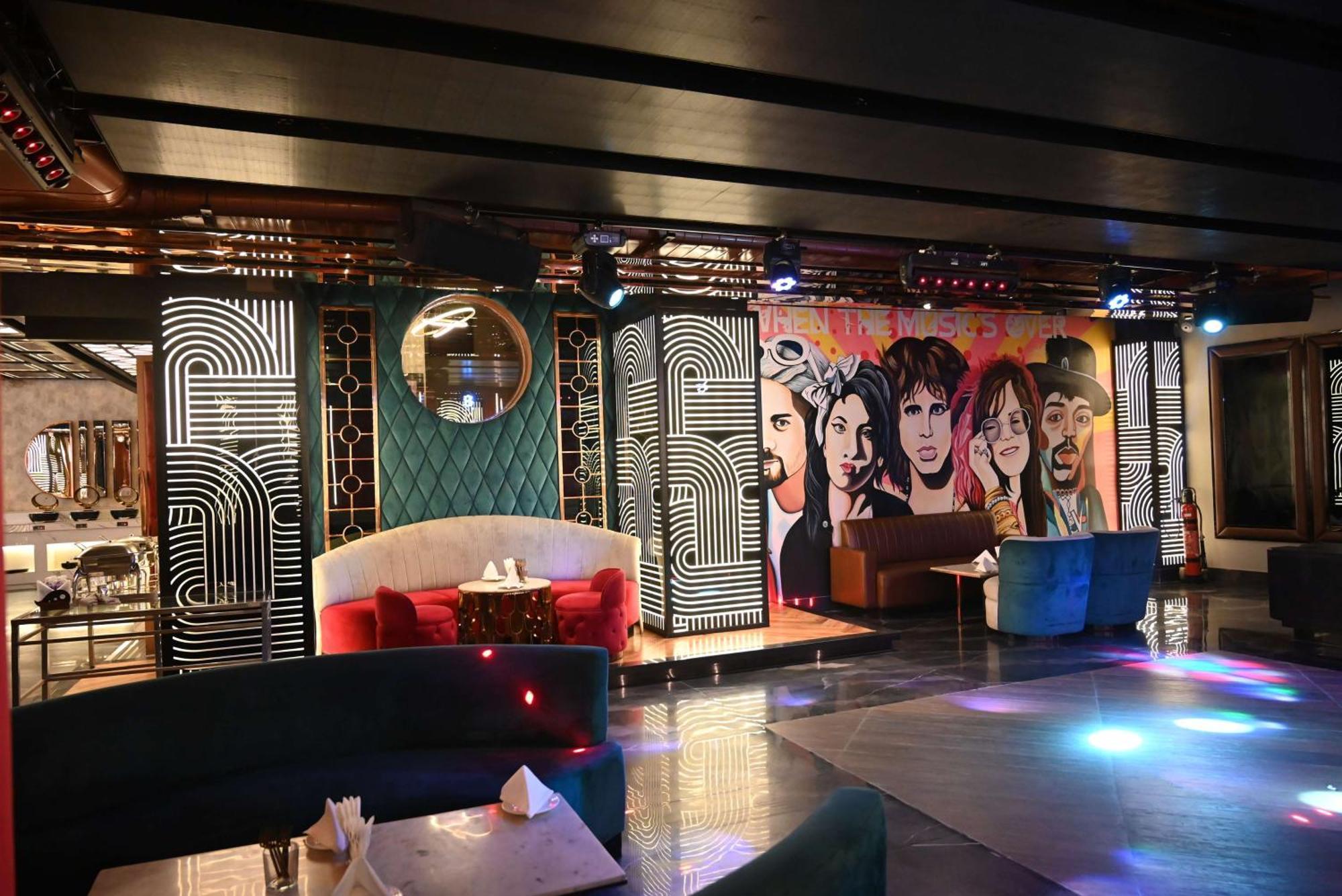 Radisson Blu Gorakhpur Hotel Ngoại thất bức ảnh